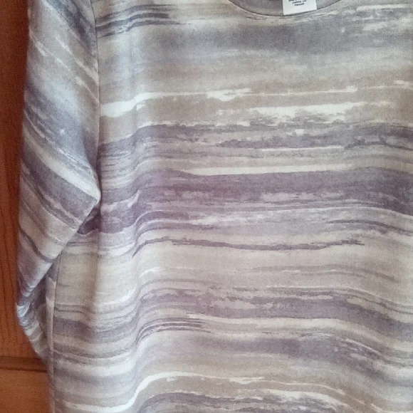 Ruby Rd. Women's Blouse in Subtle Gray and Cream - Picture 3 of 15